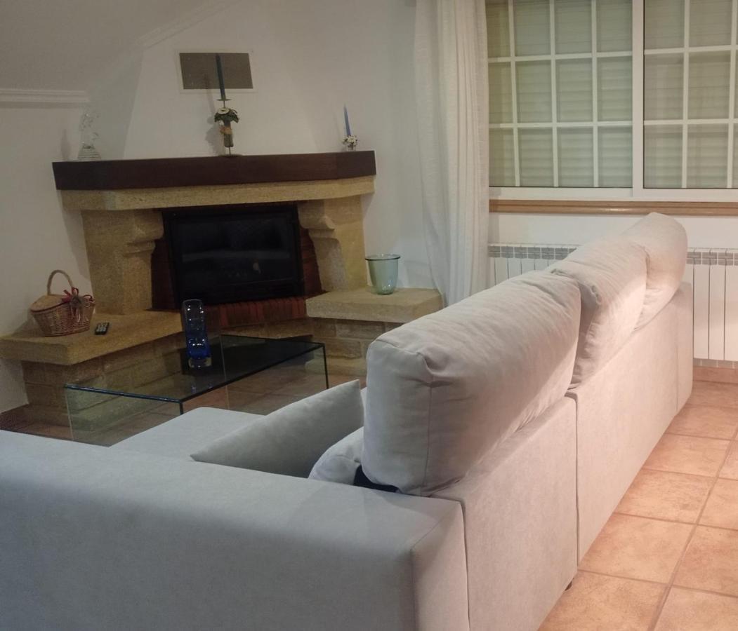A Morada De Julia, Acogedor Apartamento En El Balcon Del Valle Minor ポンテベドラ エクステリア 写真